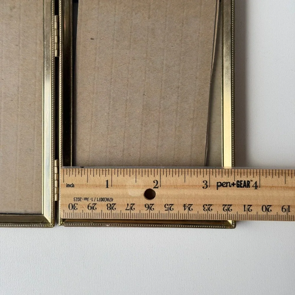 Vintage Brass Double Hinged Picture Frame 3.5x5 Gold Beaded Edge